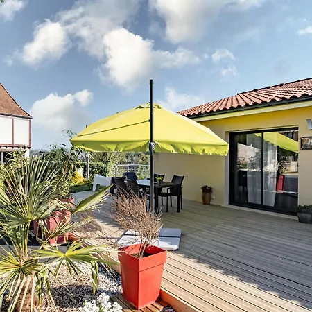 Le Geai Des Chenes * سارلا لا كانيدا